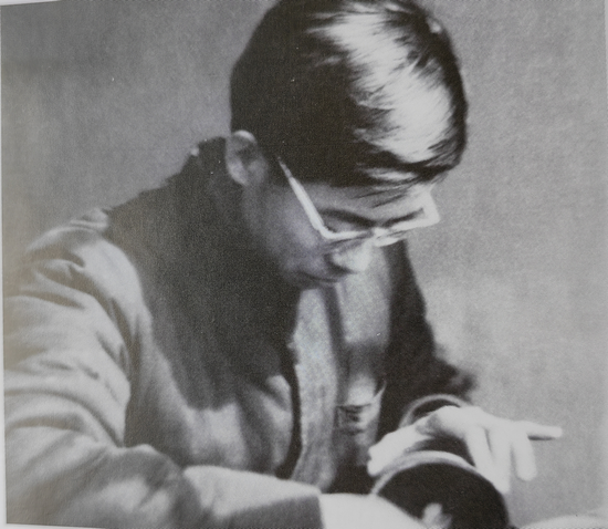 1961年9月，郝本性在北京大学历史系考古研究室工作照.png